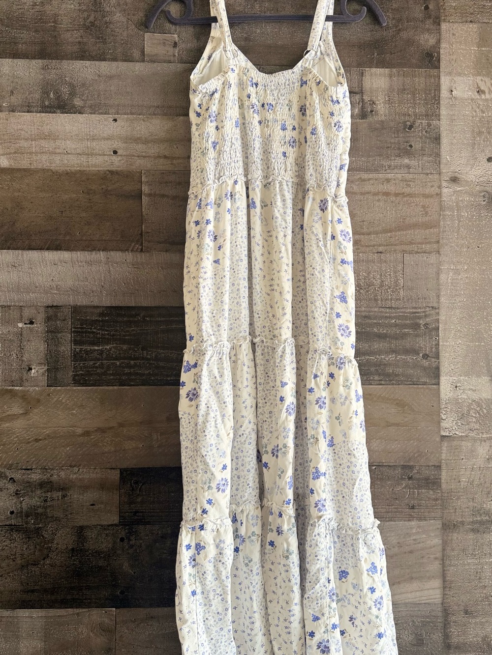 Floral Cream and Blue Tiered Maxi Sundress - Picture 5 of 9